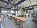 Teilansicht Halle - Gewerbehalle mit Büro oder Wohnung
