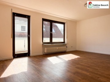 Tolle Lage, 58 m², Balkon, Stellplatz und Keller – perfekt!, 73614 Schorndorf, Etagenwohnung