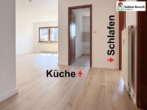 Blick vom Flur, rechts das Schlafzimmer - Terrassenwohnung mit Gartenanteil – renoviert & sofort bezugsfrei