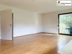 Blick von der Terrassentür in Zimmer 1 - NEU – Haus, Garage, ELW und toller Garten
