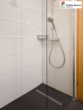 ...und ebenerdiger Dusche - 7-Zimmer – Erstbezug nach Sanierung