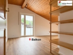 Zimmer 6 mit Zugang zu Balkon 2 - 7-Zimmer – Erstbezug nach Sanierung