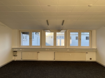 Modernes Büro mit 28 m², 73614 Schorndorf, Bürofläche