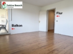 Das Zimmer hat einen Balkonzugang - Angekommen!