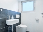 Tageslichttoilette - Herrliche Wohnung mit Gewerbehalle