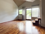 Das Wohnzimmer (Wohnung 3) - 126 m² Wohnkomfort im Architektenhaus