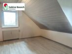 Blick in das Zimmer 2  mit ca. 10 m² (GR - 109 m² Wohnfläche, 26 m² Balkon, XL-Garage UND 60 m² Bühne