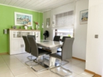 Der Essbereich - 81 m² Wohnfläche, Kamin, 2 Balkone & Garage