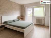 Blick in Zimmer 3 mit Zugang zum Südbalkon