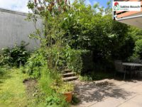 Wir gehen zur Garage