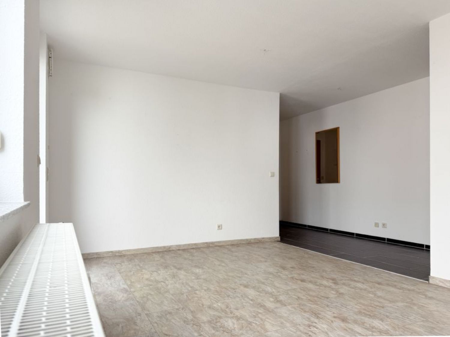 Teilansicht von Wohn- Esszimmer