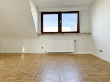 Zentrales wohnen in Fellbach, 70734 Fellbach, Dachgeschosswohnung