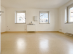 Blick in Raum 2 aus Raum 3 - Barrierefrei, zentral, modern mit Aufzug und Stellplätzen