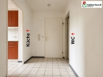 Blick Richtung Wohnungstür - Sonniger Balkon trifft beste Infrastruktur