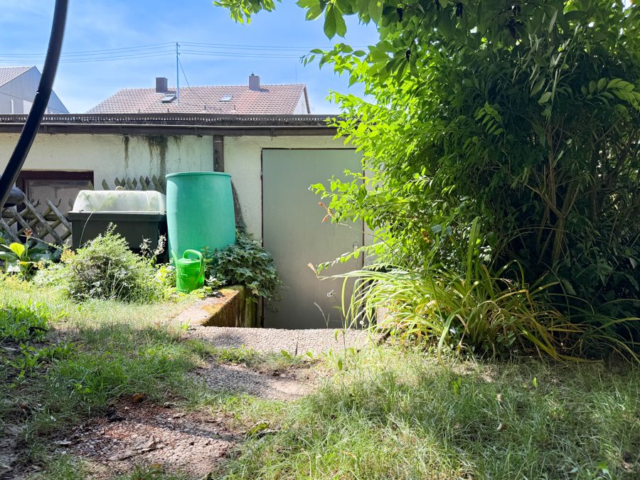 Blick zur Garage