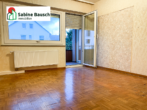 Blick in Zimmer 2 im OG - DHH mit Garage, Stellplatz und Garten